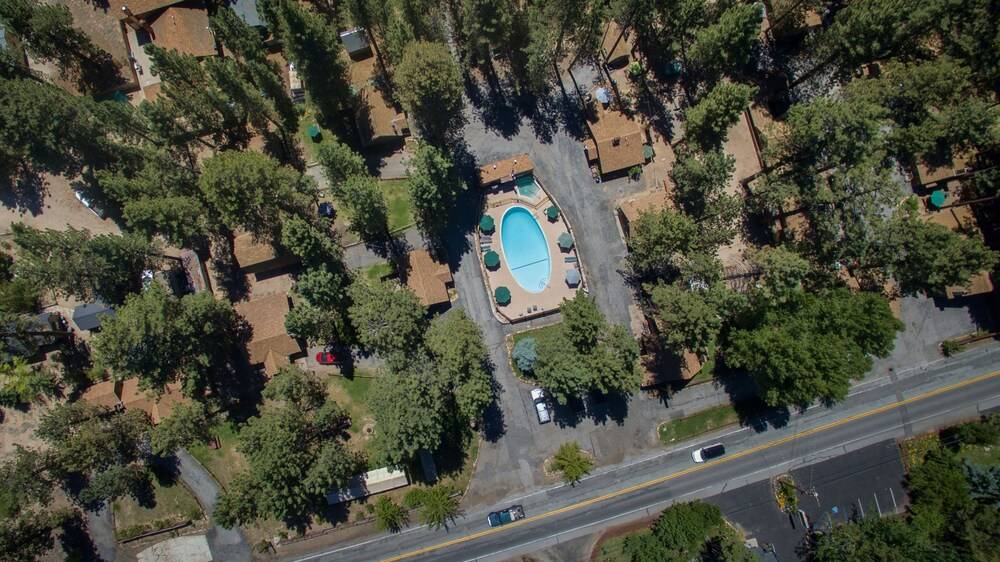 Golden Bear Cottages - photo 127