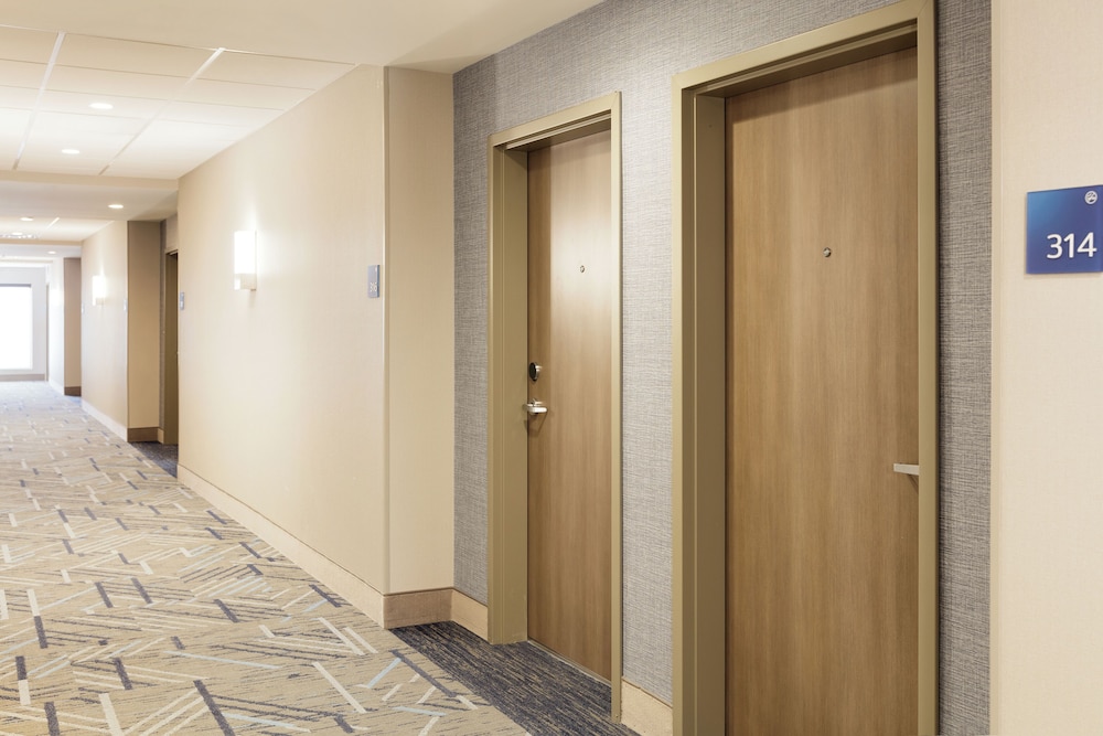 Holiday Inn Express Hotel & Suites Christiansburg by IHG - photo 28