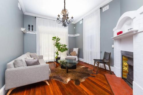 Fusion Of 20th Century Charm And Modern Convenience — Perth