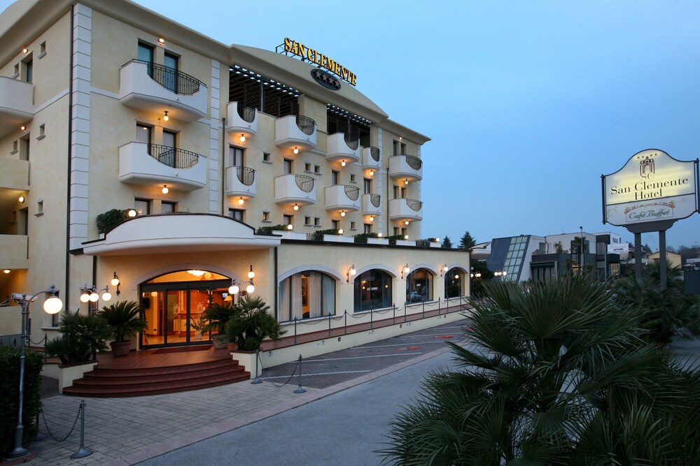Hotel San Clemente — hotel in Santarcangelo