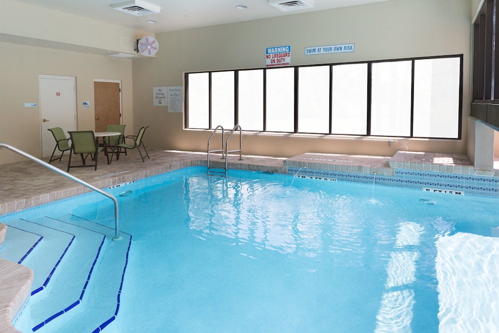 Holiday Inn Express & Suites Jacksonville Airport by IHG - photo 44