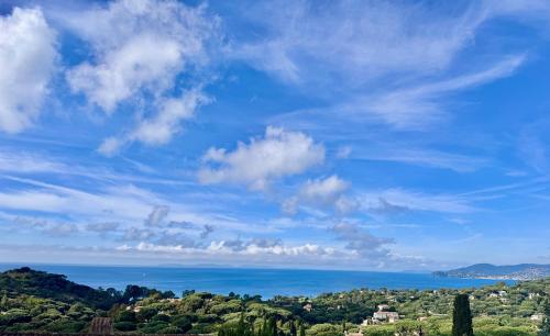 Splendide Mas avec vue sur mer panoramique Gigaro in La Croix-Valmer, France