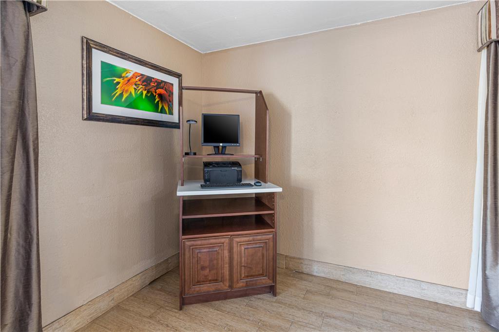 Best Western Pine Springs Inn - photo 31