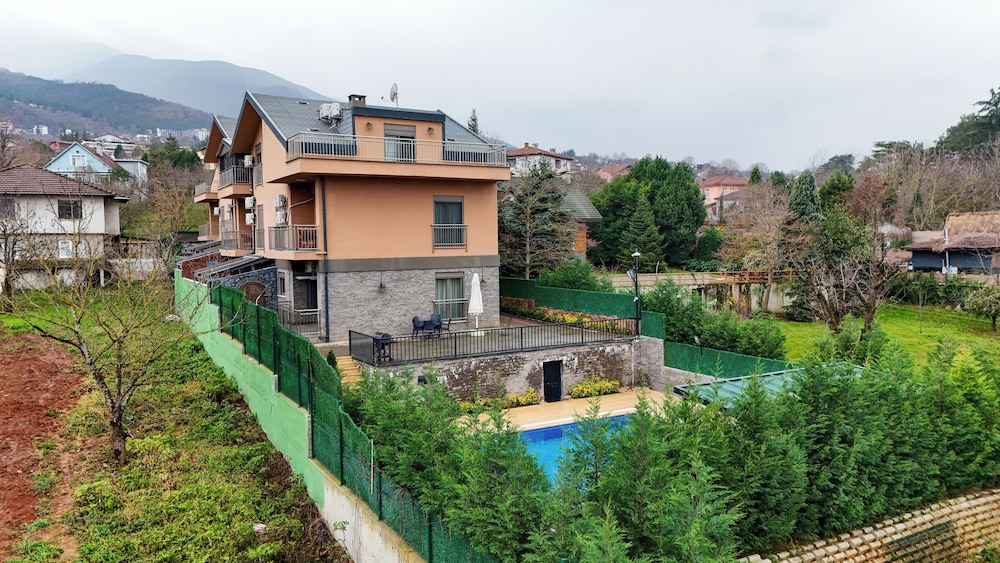 Yonca Evler in Unknown City, Turkey