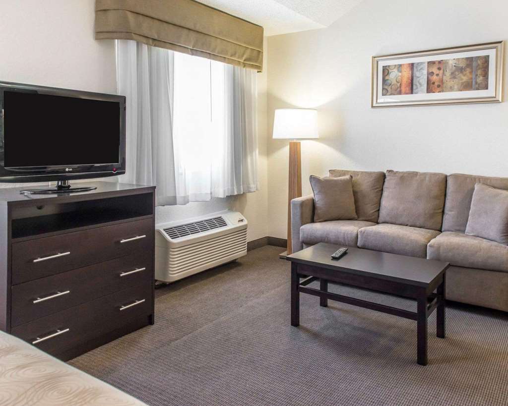 MainStay Suites Pittsburgh Airport - photo 25