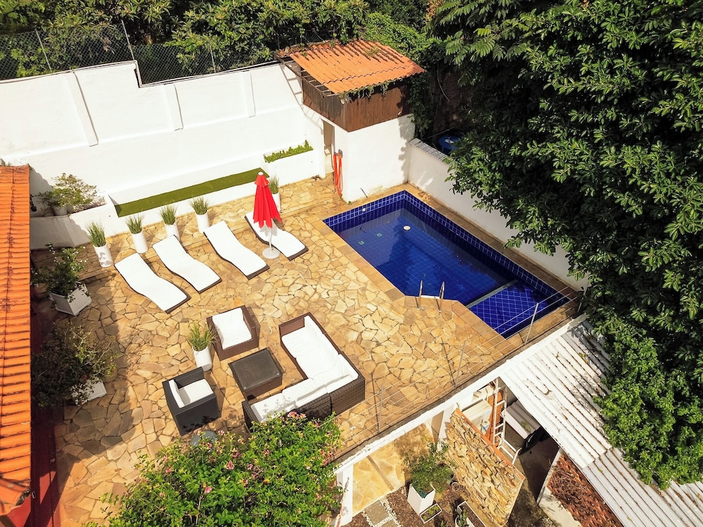 Casajomo Art Food & Music B&B — 4-Star Luxury Hotel in Rio De Janeiro, Brasil