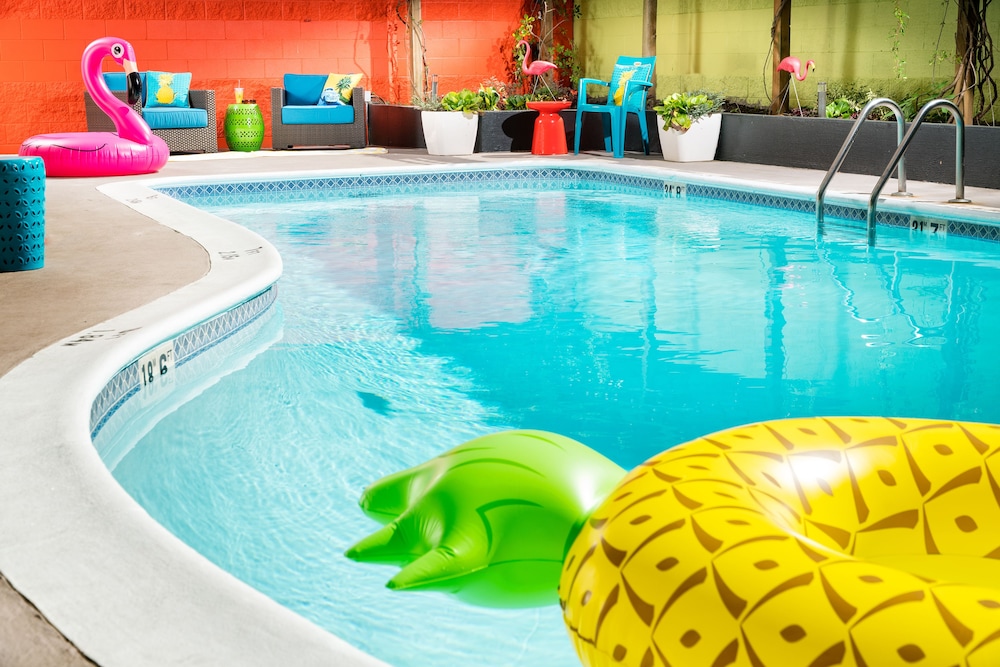 Staypineapple University Inn University District Seattle - photo 38