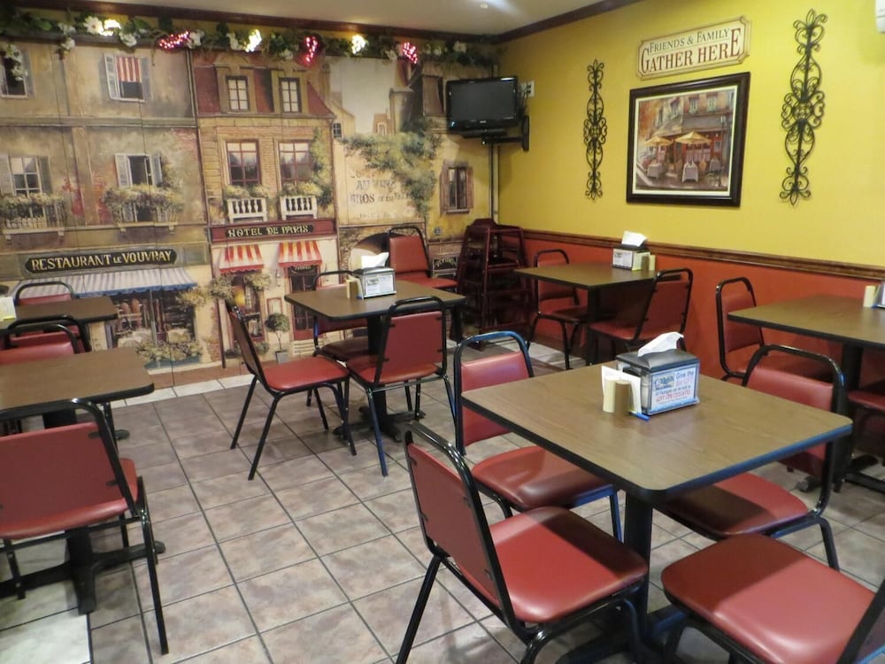 Patti's Inn & Suites - photo 27