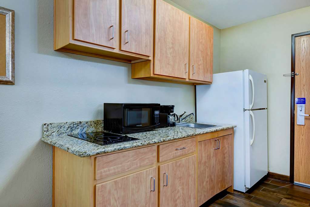 Studio 6 Lenexa KS Overland Park - photo 12