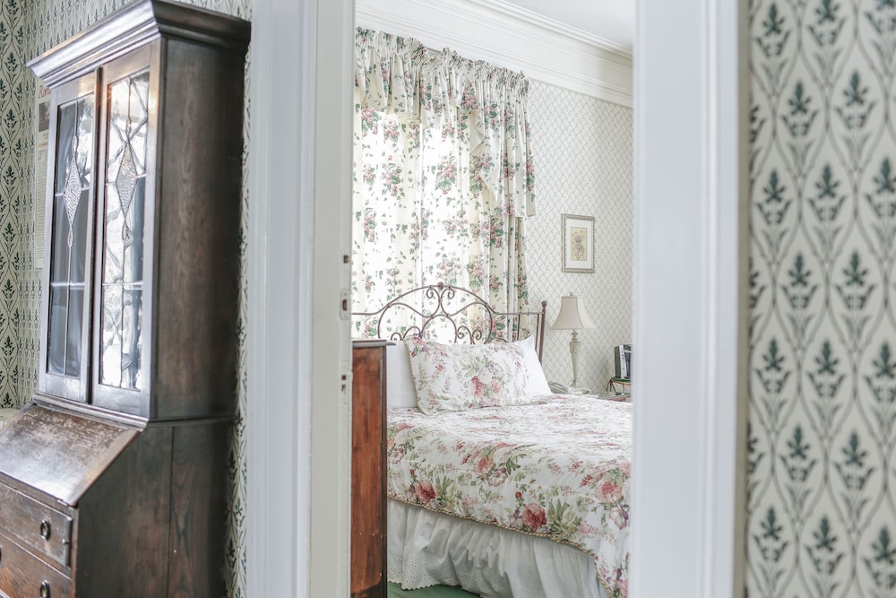 Delamater Inn - photo 5