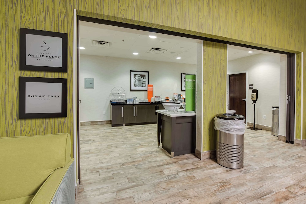 Hampton Inn White House - photo 48