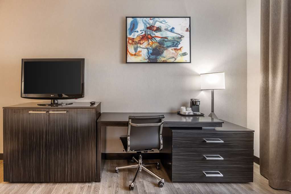 Best Western Plus North Las Vegas Inn & Suites - photo 28