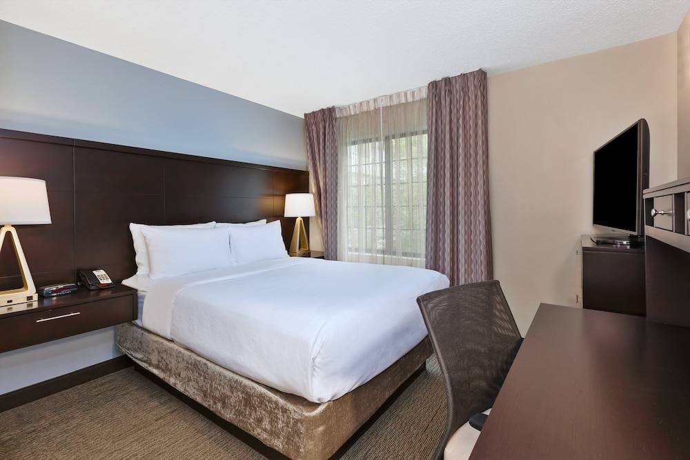 Staybridge Suites Detroit Utica by IHG - photo 11