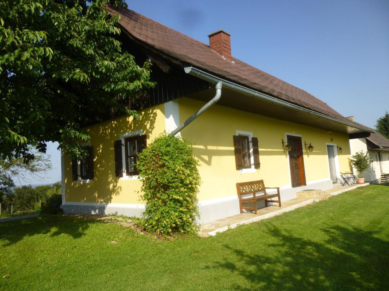 Ferienhaus Grundl — Leibnitz