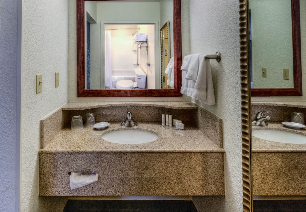 SpringHill Suites by Marriott Dayton South Miamisburg - photo 13