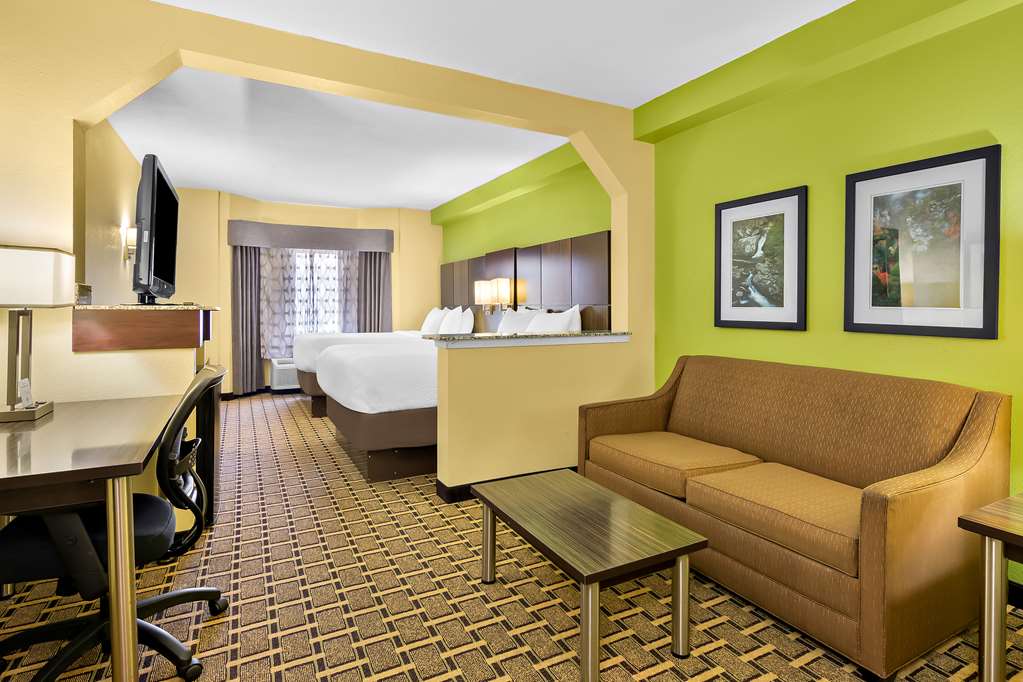 Best Western Knoxville Suites Downtown - photo 2