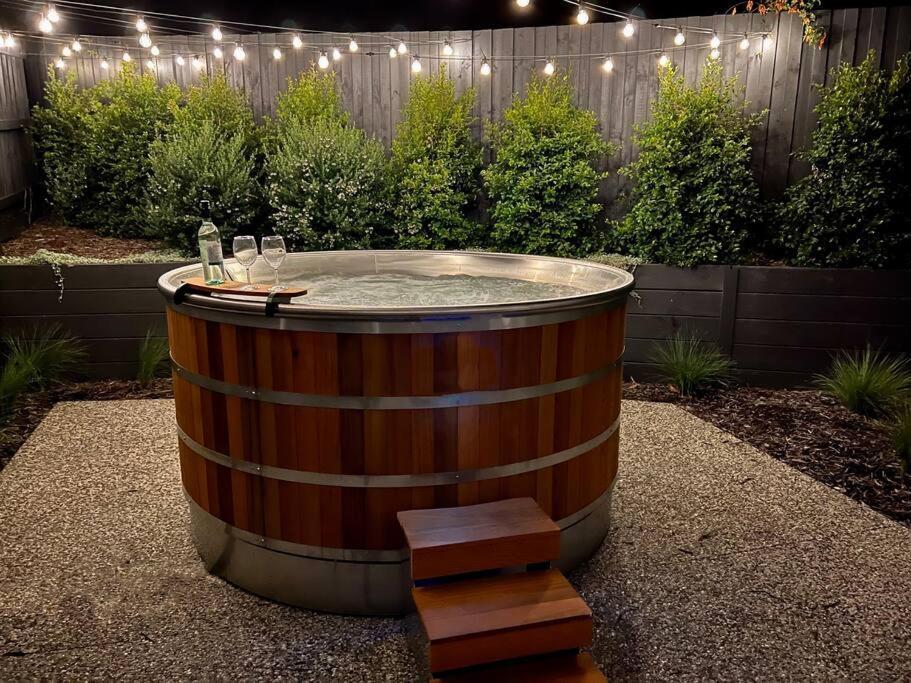 Shelby Beachhouse Scandi Hot Tub Mccrae Views — Mccrae