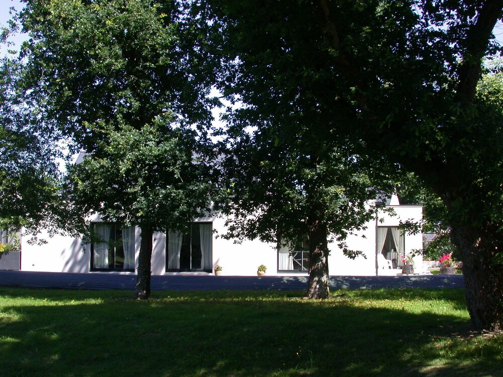 Golf Hébergement Bretagne — hotel in Ploemel