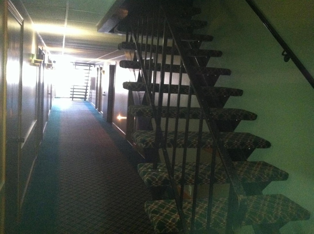 Heritage Inn - photo 30