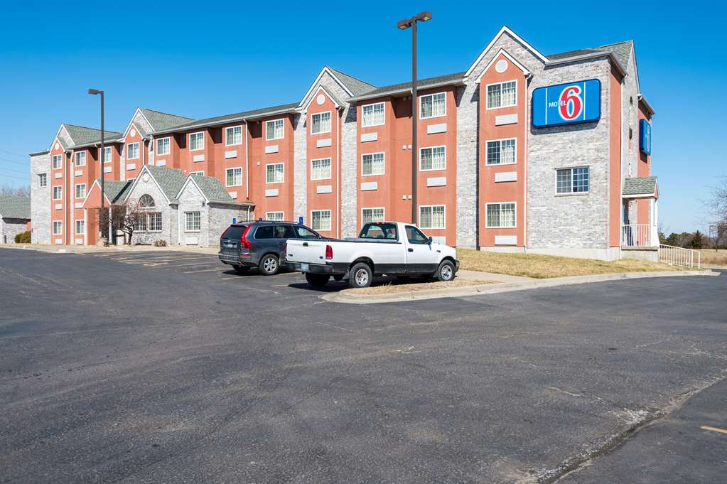 Motel 6 Olathe KS - photo 8