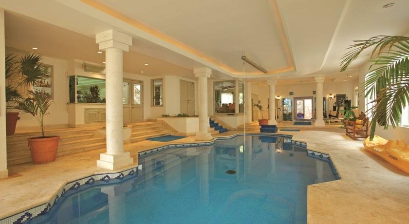 Pure Serenity Luxury Villa — 5-Star Luxury Hotel in Cancun, Mexico