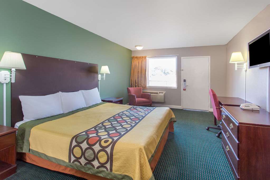 Super 8 by Wyndham Durham University Area NC - photo 6