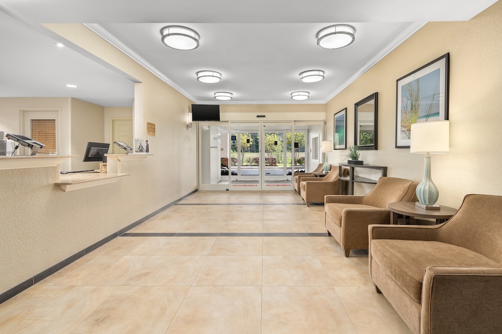 Candlewood Suites Destin Sandestin by IHG - photo 35
