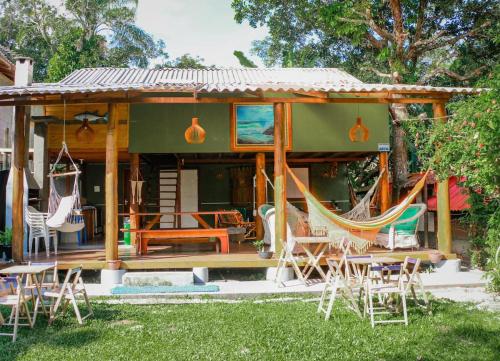 Sobrado Verde da Ale e do Thiago Ilha do Mel Encantadas - last minute hotel in Unknown City