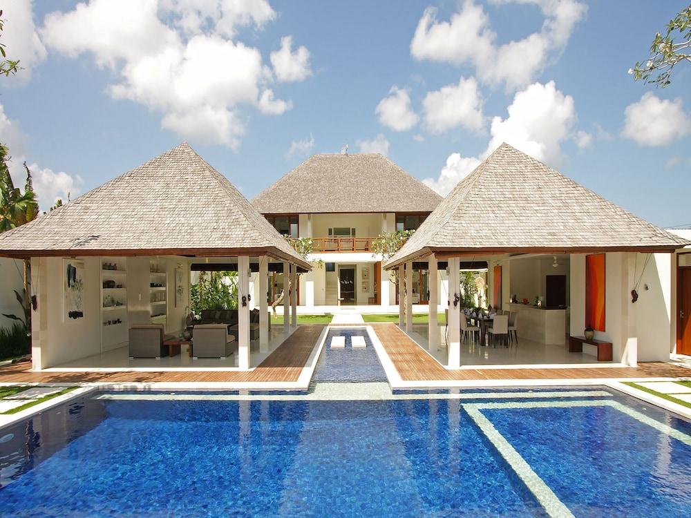 Villa Asante — 5-Star Luxury Hotel in Bali, Indonesia