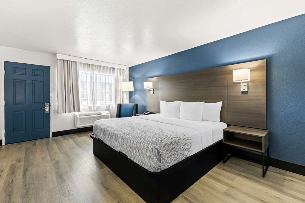 Surestay by Best Western Phoenix Airport near Downtown - photo 13
