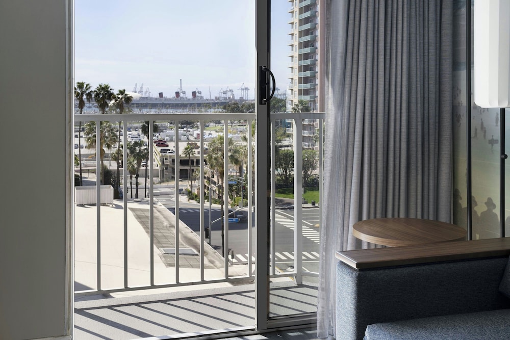 Courtyard by Marriott Long Beach Downtown - photo 7
