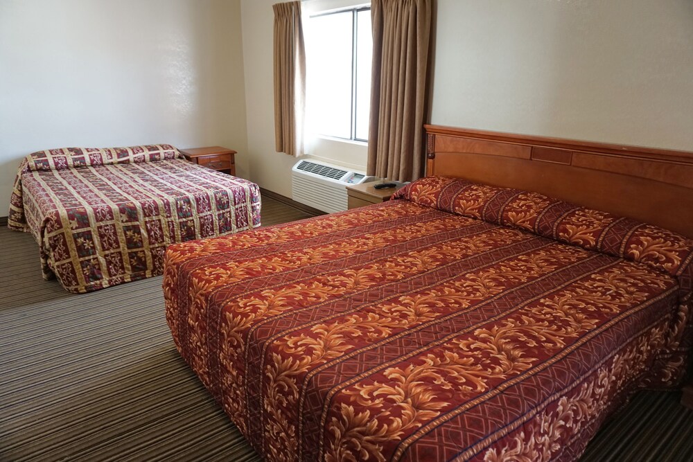 Hollywood Inn Express North - photo 10