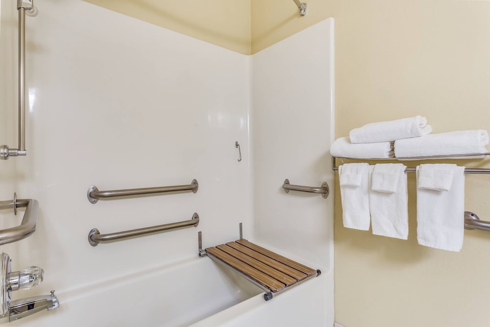 TownePlace Suites Dallas Bedford - photo 16