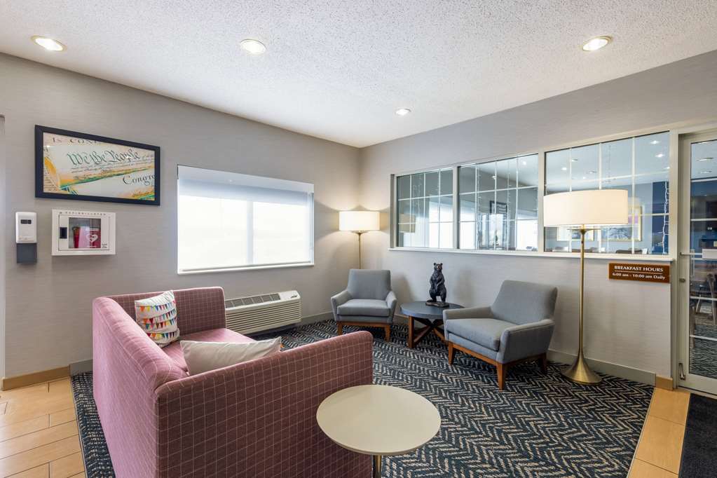 AmericInn by Wyndham Duluth - photo 8