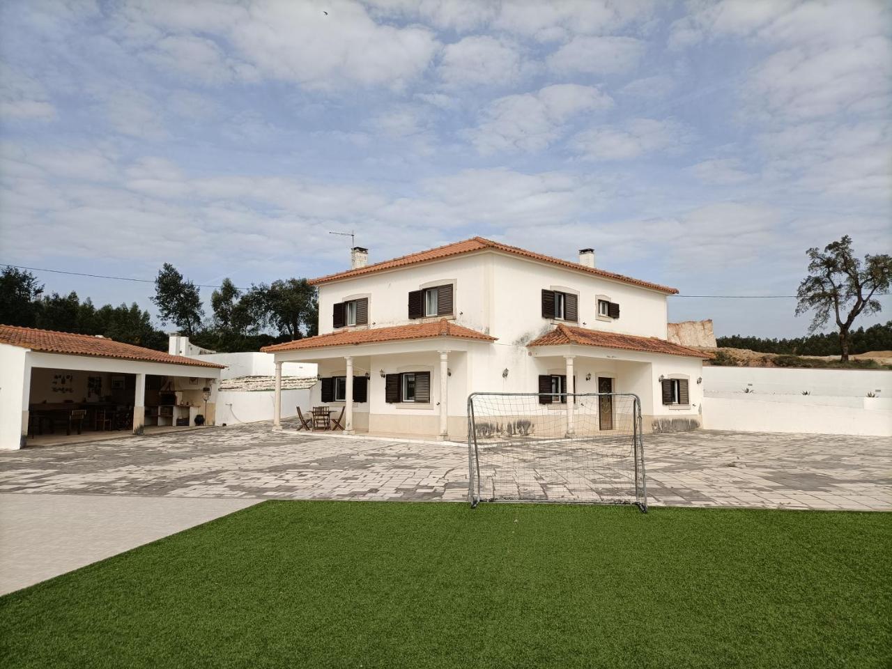 Casa Mosteiros — 4-Star Luxury Hotel in Santarem, Portugal