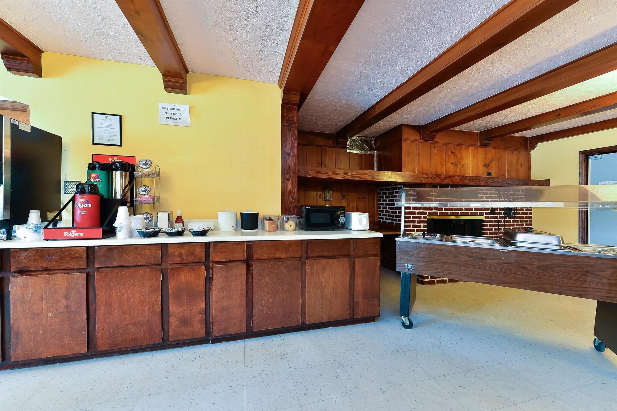 Americas Best Value Inn & Suites South Boston - photo 50