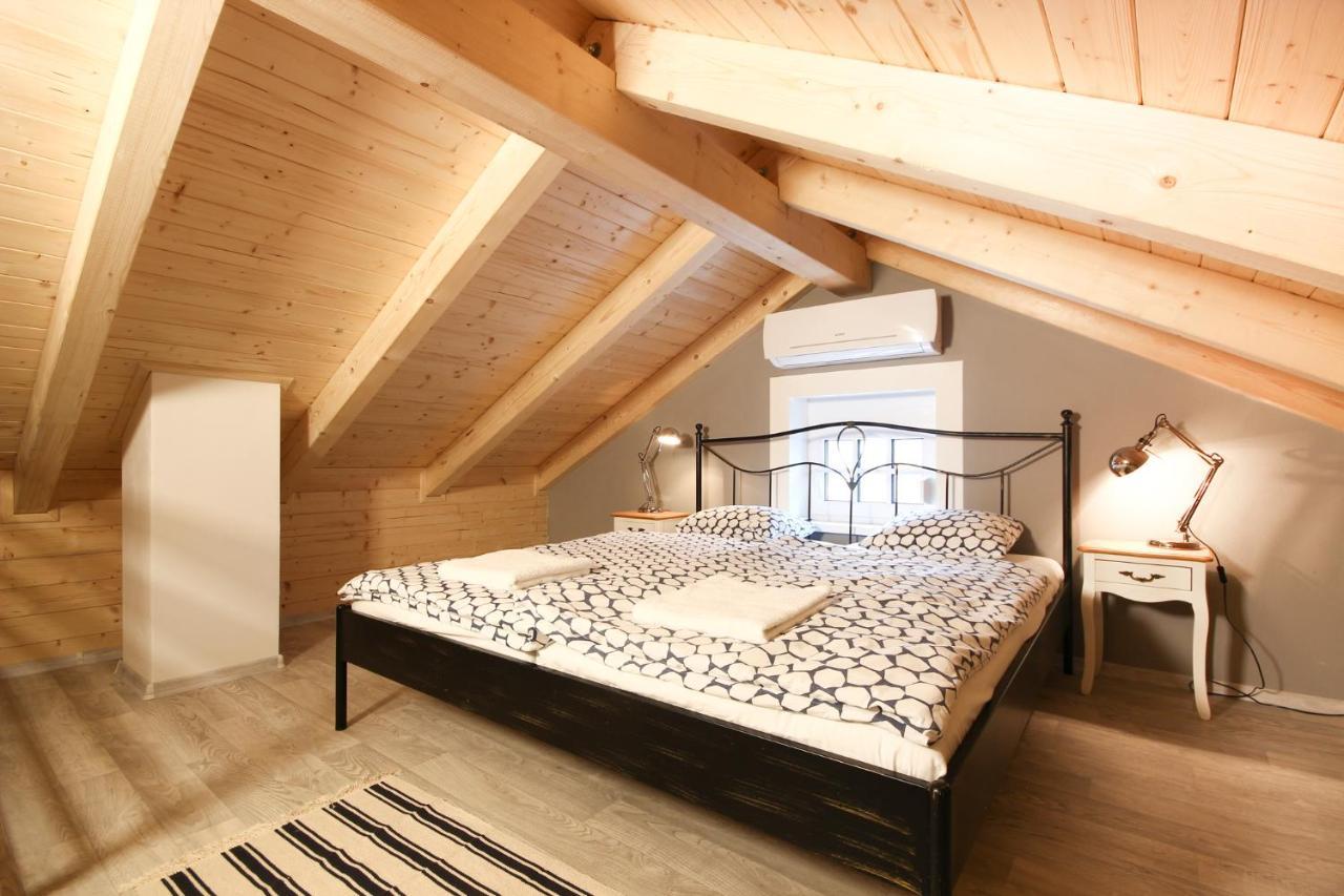 Apartmany Malik — 4-Star Luxury Hotel in Dolni Dunajovice, Czech Republic
