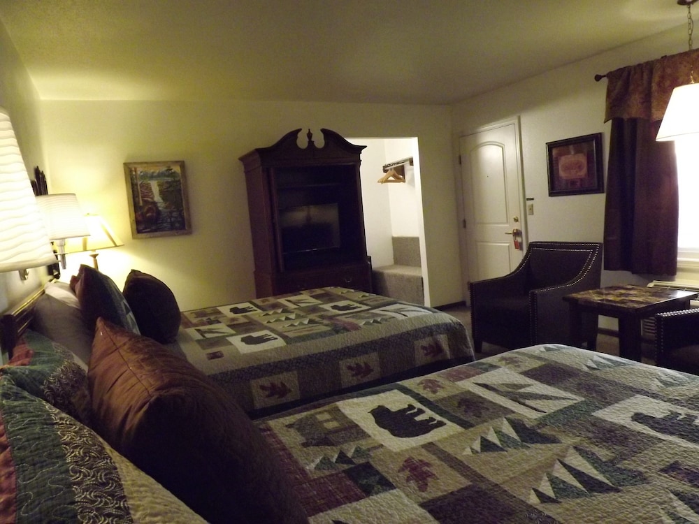 Crest Country Inn - photo 88
