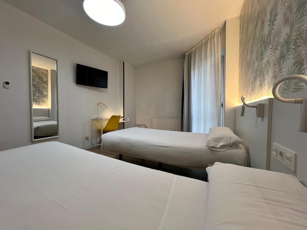 Iraipe Gorbea Auto Check In — Gasteiz Vitoria