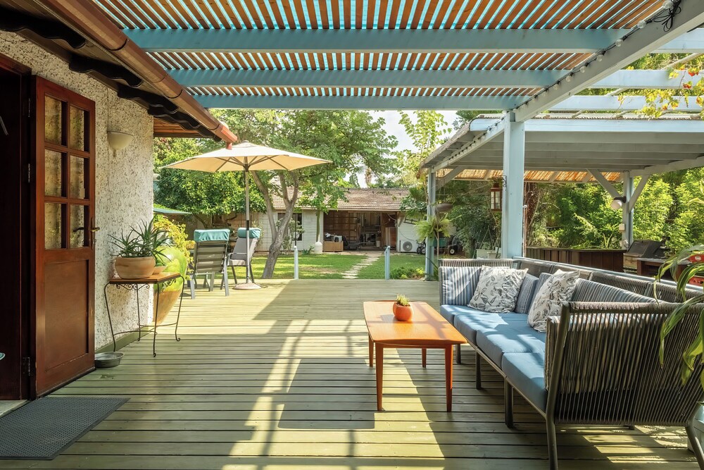 Relax in a Garden Oasis by Sea N’ Rent in Nahariyya, Israel