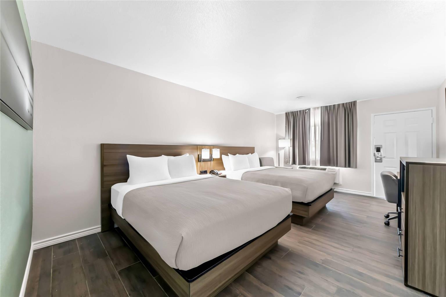 Quality Inn & Suites Port Lavaca Near Lighthouse Beach - photo 24