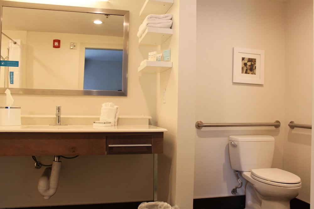 Hampton Inn Bainbridge - photo 21