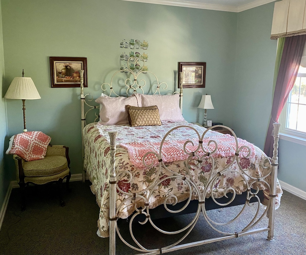 The Cypress Inn Bed & Breakfast - photo 38