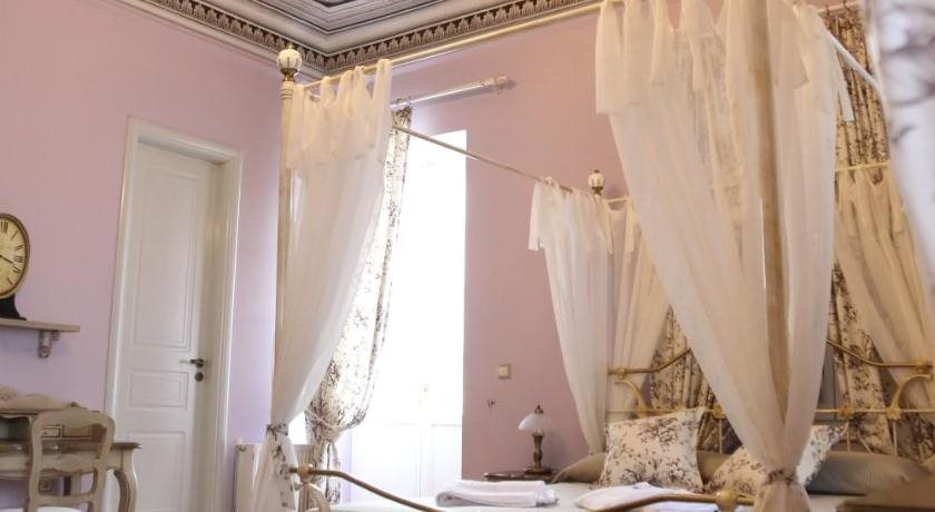 Nostos Hotel - carbon neutral hotel in Galaxidhion