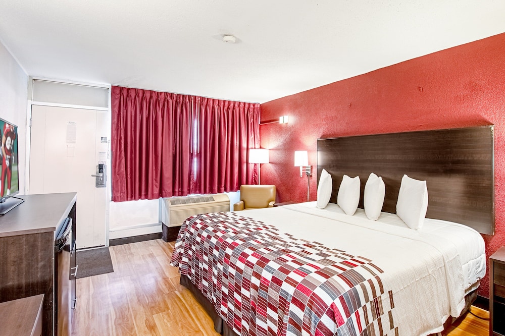 Red Roof Inn Battle Creek - photo 8