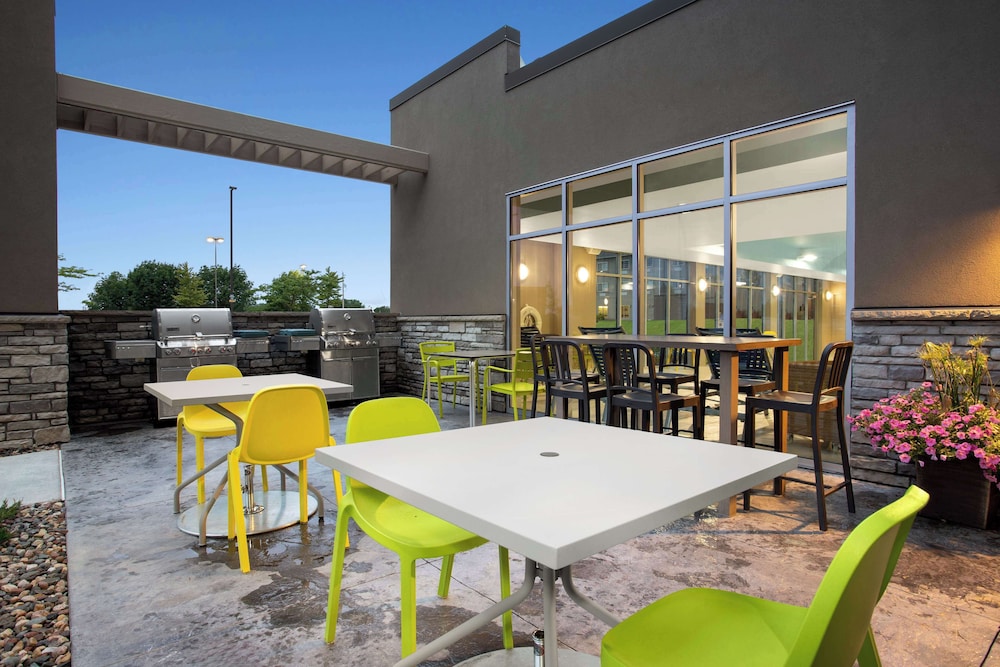 Home2 Suites by Hilton Owatonna - photo 27