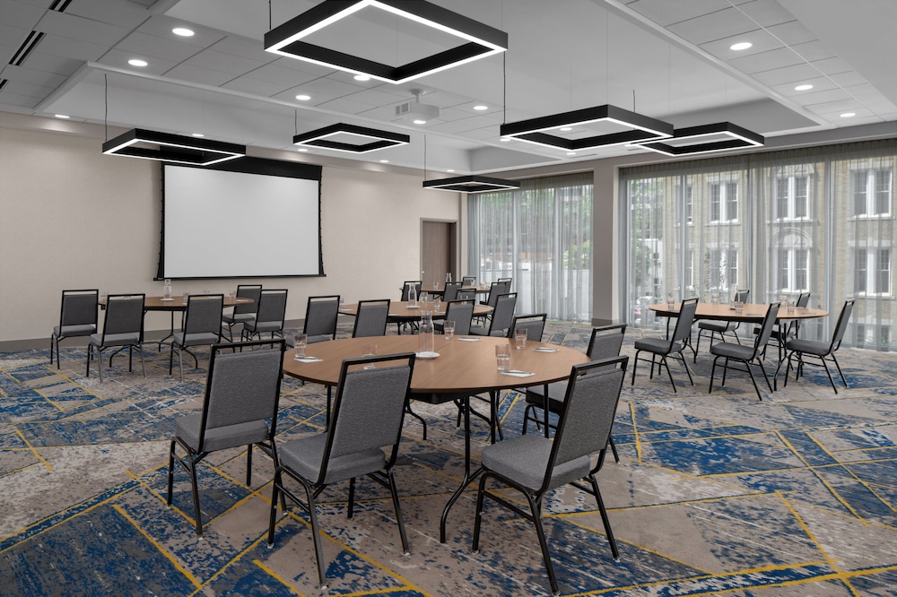 Homewood Suites by Hilton Charlotte Uptown First Ward - photo 44