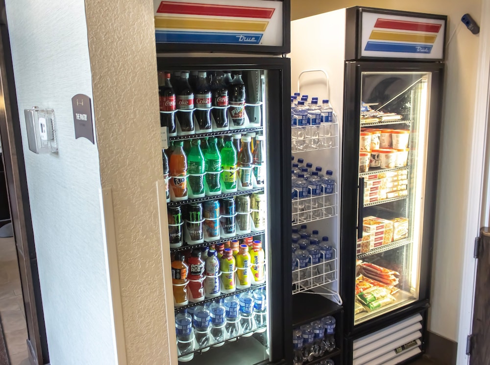 Staybridge Suites Minot by IHG - photo 51