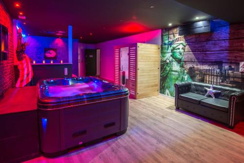 American spa motel - last minute hotel in Joncherey