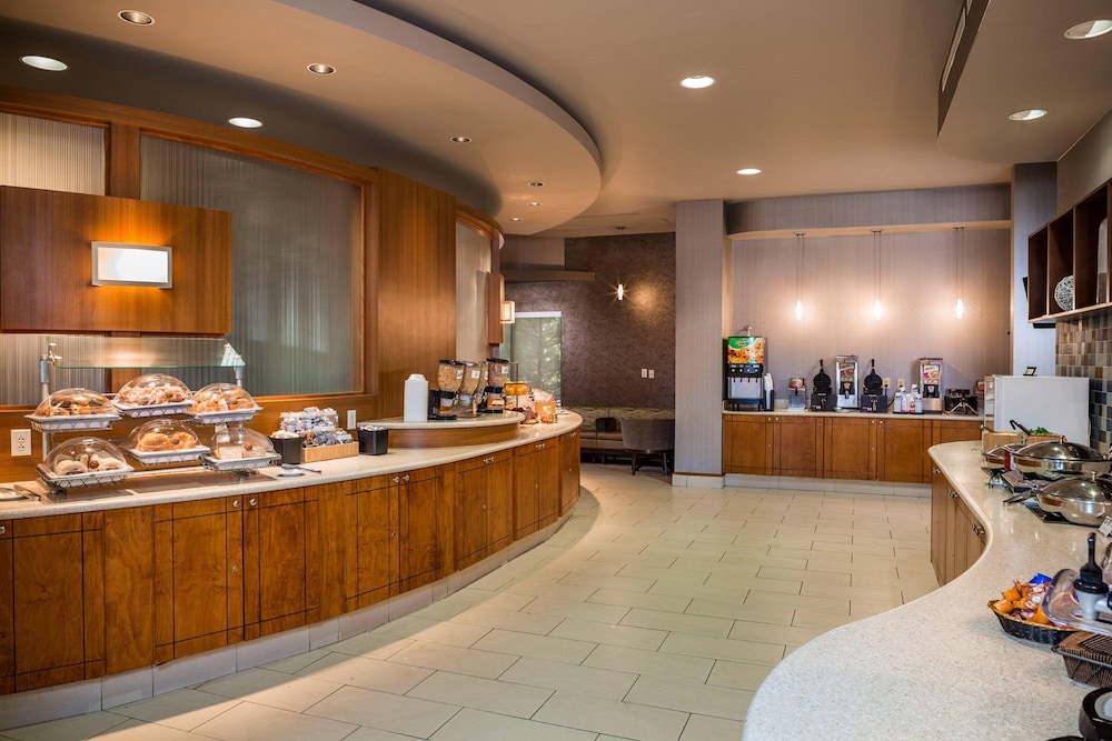 Springhill Suites by Marriott Hampton Coliseum - photo 16